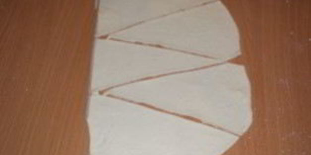 рулетики с абрикосовым вареньем