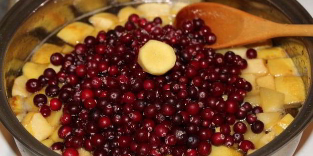 варенье из айвы и клюквы