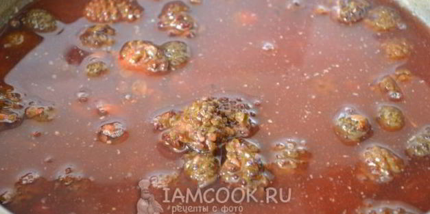 варенье из молодых сосновых шишек