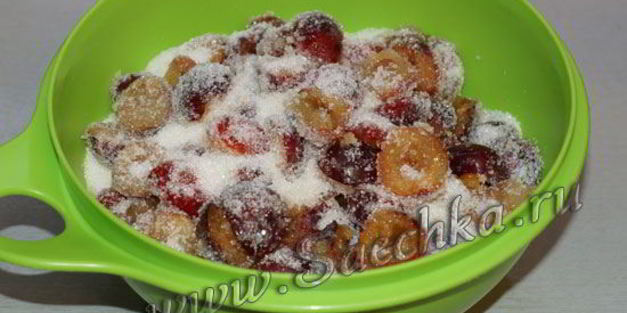 варенье из сливы с лимоном и корицей