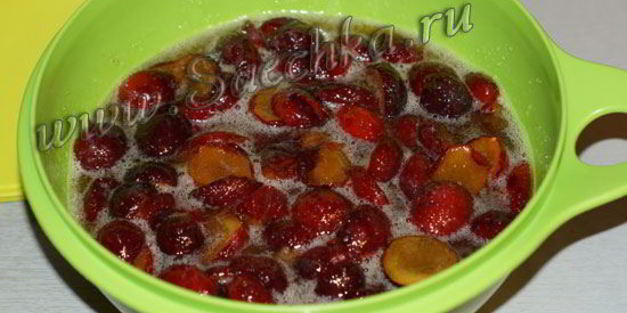 варенье из сливы с лимоном и корицей
