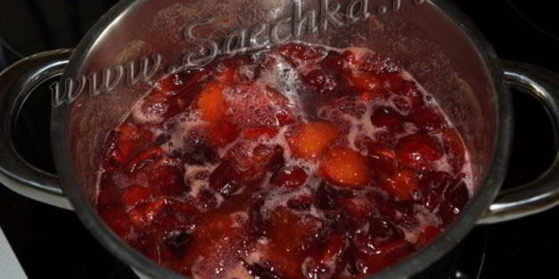 варенье из сливы с лимоном и корицей