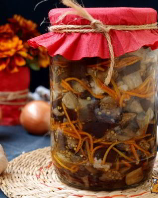 Запеченные баклажаны с морковью на зиму