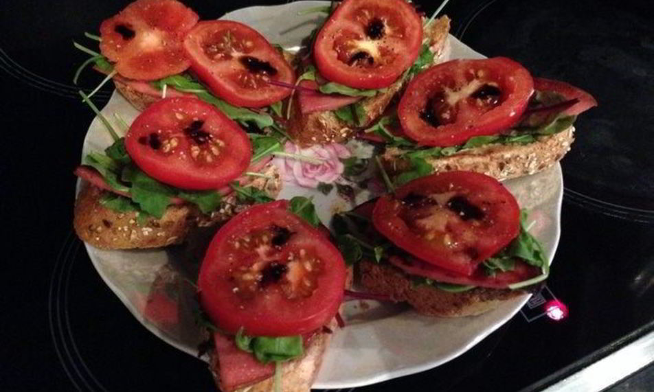 Рецепт бутерброд для завтрака с руколой