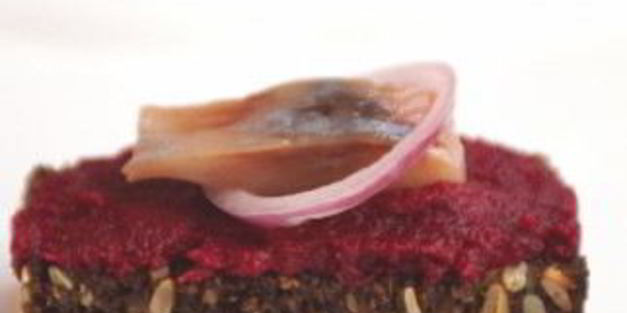 бутерброд с сельдью просто и вкусно