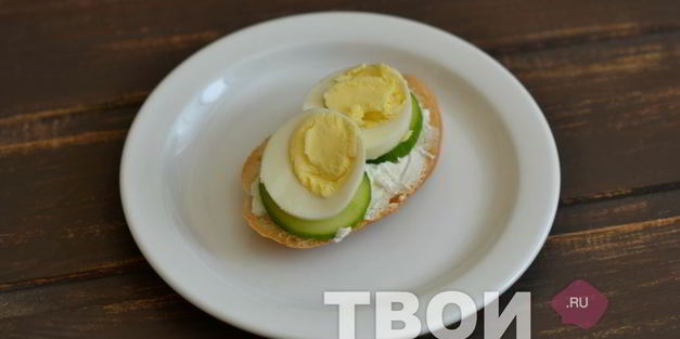 бутерброд с яйцом