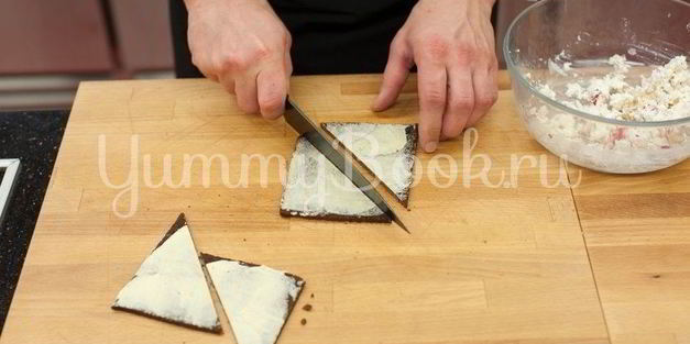 бутерброды с авокадо и лососем