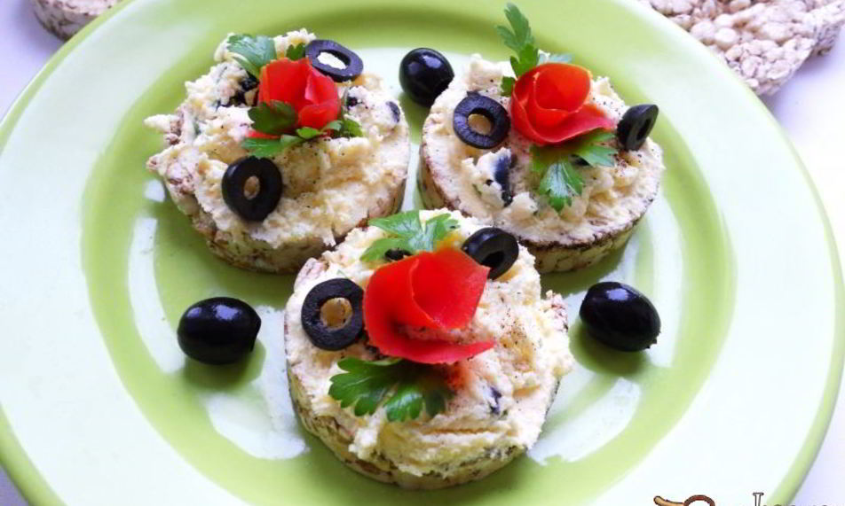 Рецепт бутерброды с домашним мягким сыром на хлебцах