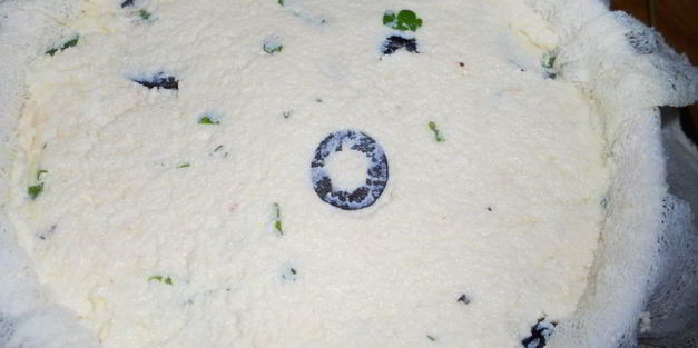 бутерброды с домашним мягким сыром на хлебцах