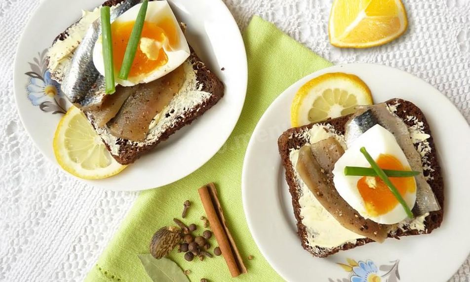 Рецепт бутерброды с килькой