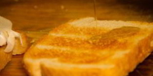 бутерброды с моцареллой