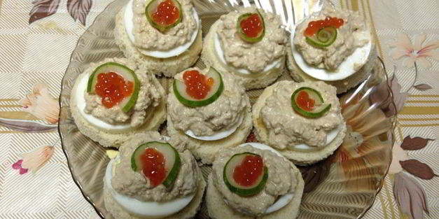 бутерброды с печенью трески