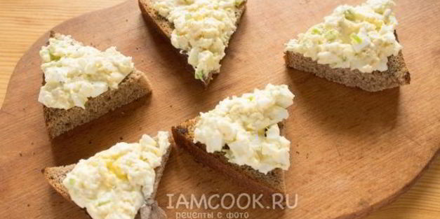 бутерброды с яйцом
