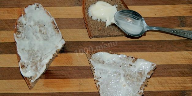 бутерброды со шпротами и свежим огурцом