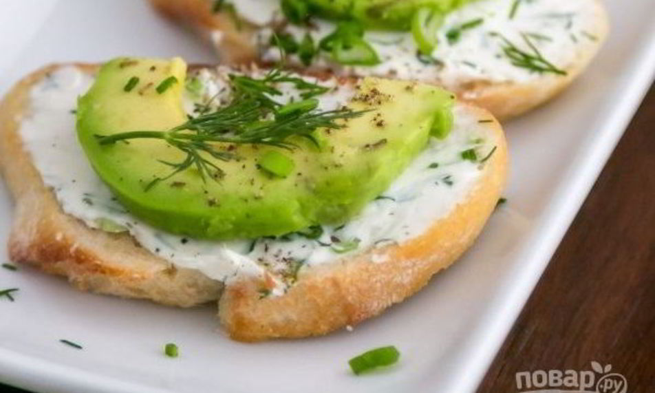Рецепт быстрые бутерброды с авокадо