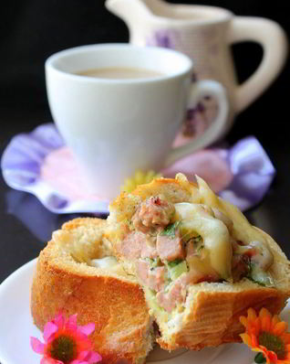 Горячие бутерброды к завтраку