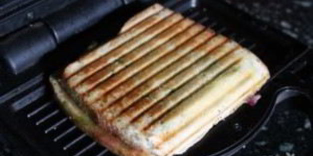 горячие бутерброды на завтрак