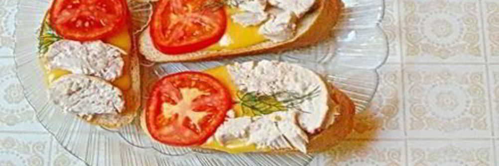 Горячие бутерброды с курицей