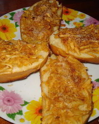 Горячие бутерброды с яблоком и корицей