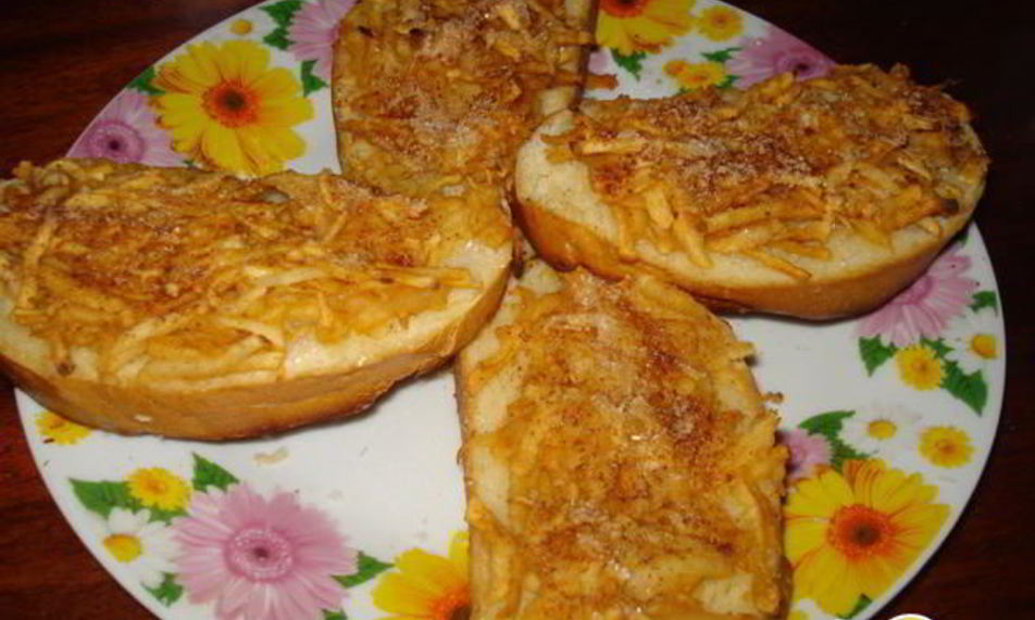 Рецепт горячие бутерброды с яблоком и корицей