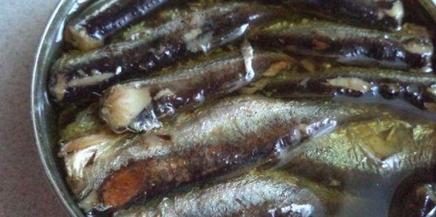 горячие бутерброды со шпротами