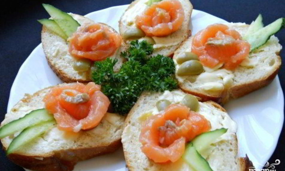 Рецепт маленькие бутерброды с семгой