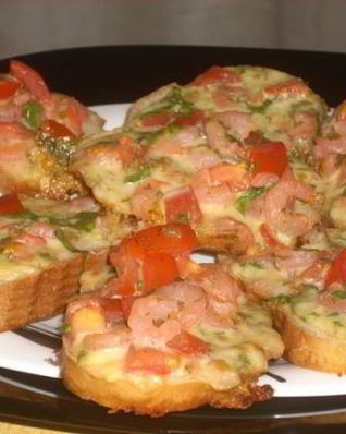 Пикантные запеченные бутерброды