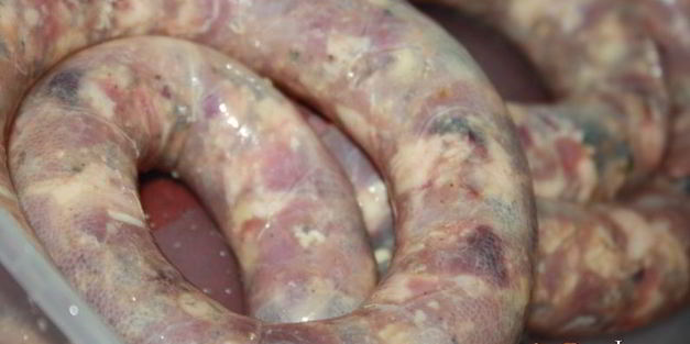 домашняя колбаса с паприкой и сыром