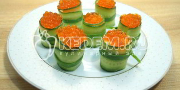 фаршированные огурцы с икрой