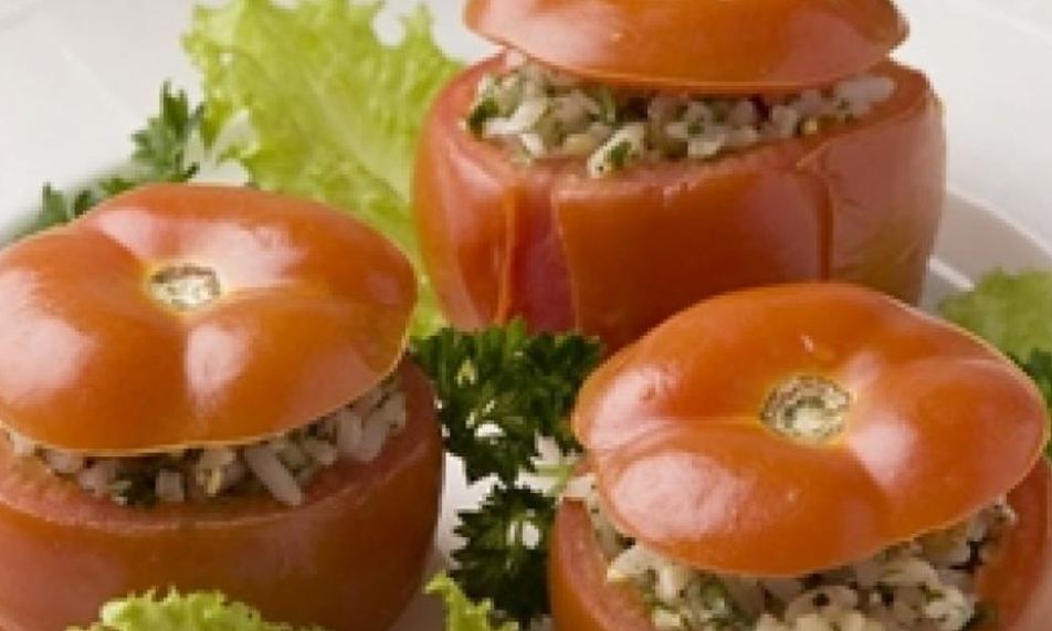 Рецепт фаршированные помидоры с кедровыми орешками и изюмом