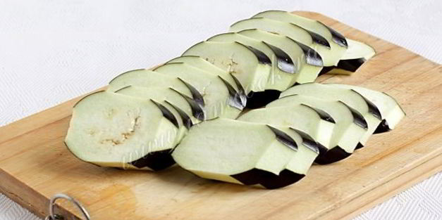 фетучини в томатном соусе с баклажанами