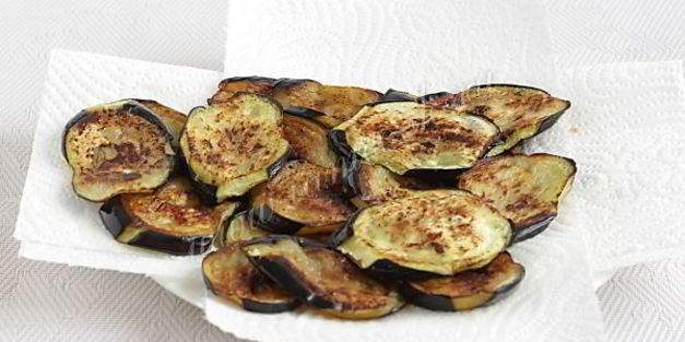 фетучини в томатном соусе с баклажанами