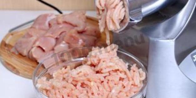 куриные сосиски домашние в пищевой пленке