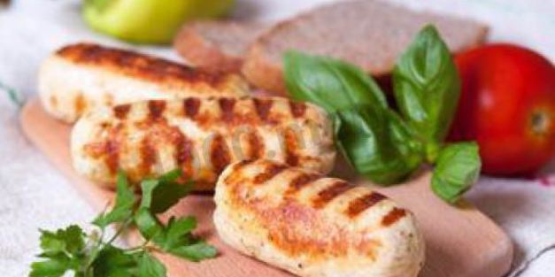 куриные сосиски домашние в пищевой пленке