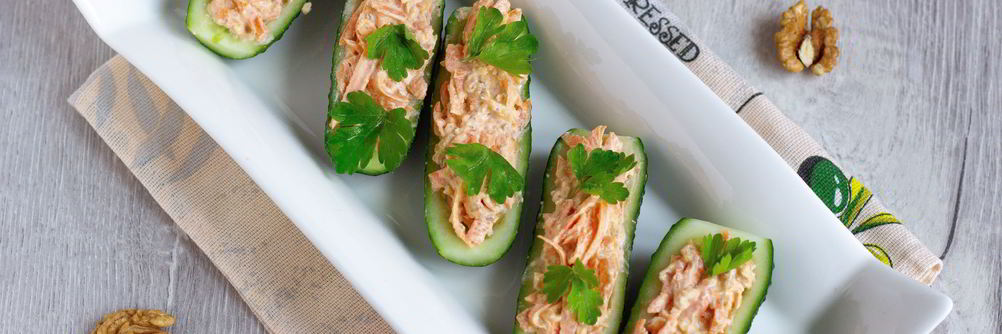 Огурцы, фаршированные орехами