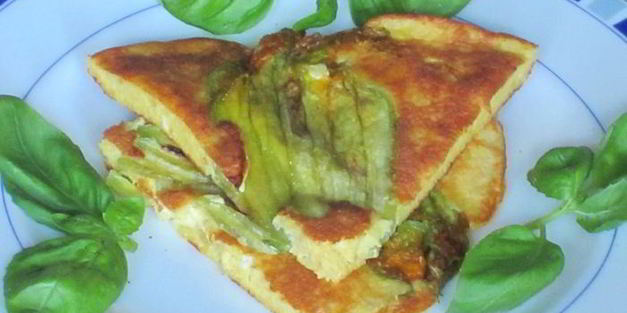 фриттата с цветками цукини