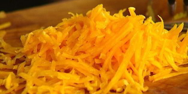 фриттата с тыквой, зеленым горошком и сладким перцем