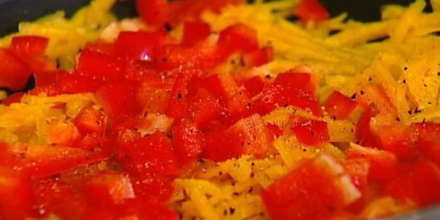 фриттата с тыквой, зеленым горошком и сладким перцем