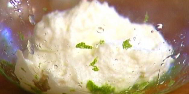 омлет де люкс со спаржей и кедровыми орехами