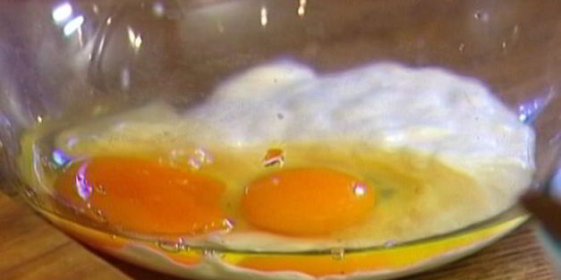 омлет де люкс со спаржей и кедровыми орехами