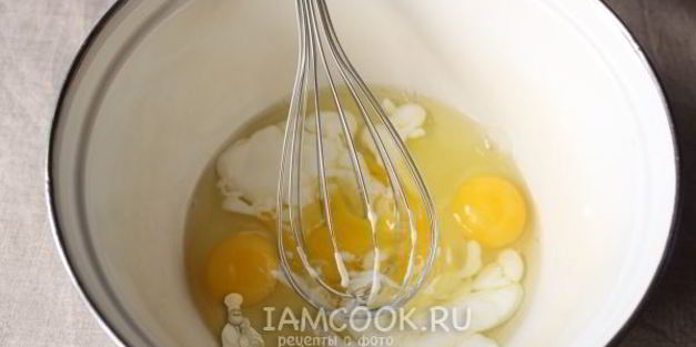 омлет камуфляж с морской капустой