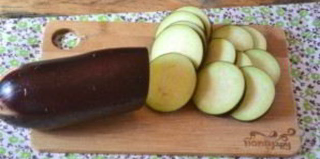 омлет с баклажанами и помидорами