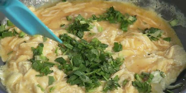 омлет с гавайской смесью