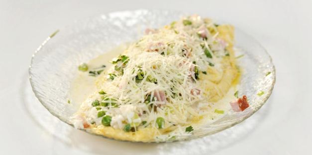 омлет с гавайской смесью