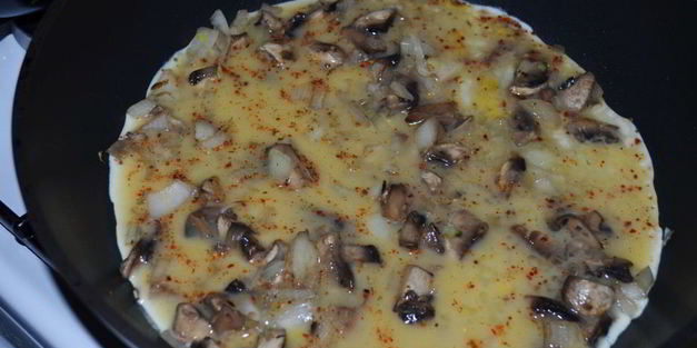 омлет с грибами