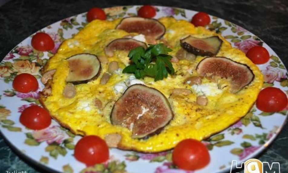 Рецепт омлет с инжиром, фетой и миндалем
