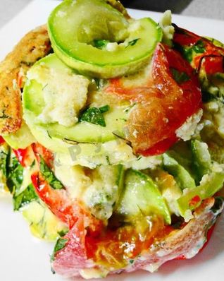 Омлет с кабачками и помидорами