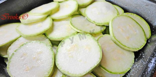 омлет с кабачками и помидорами