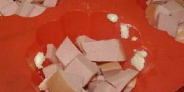 омлет с сосиской и сыром