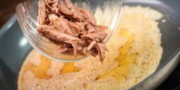 омлет с тунцом